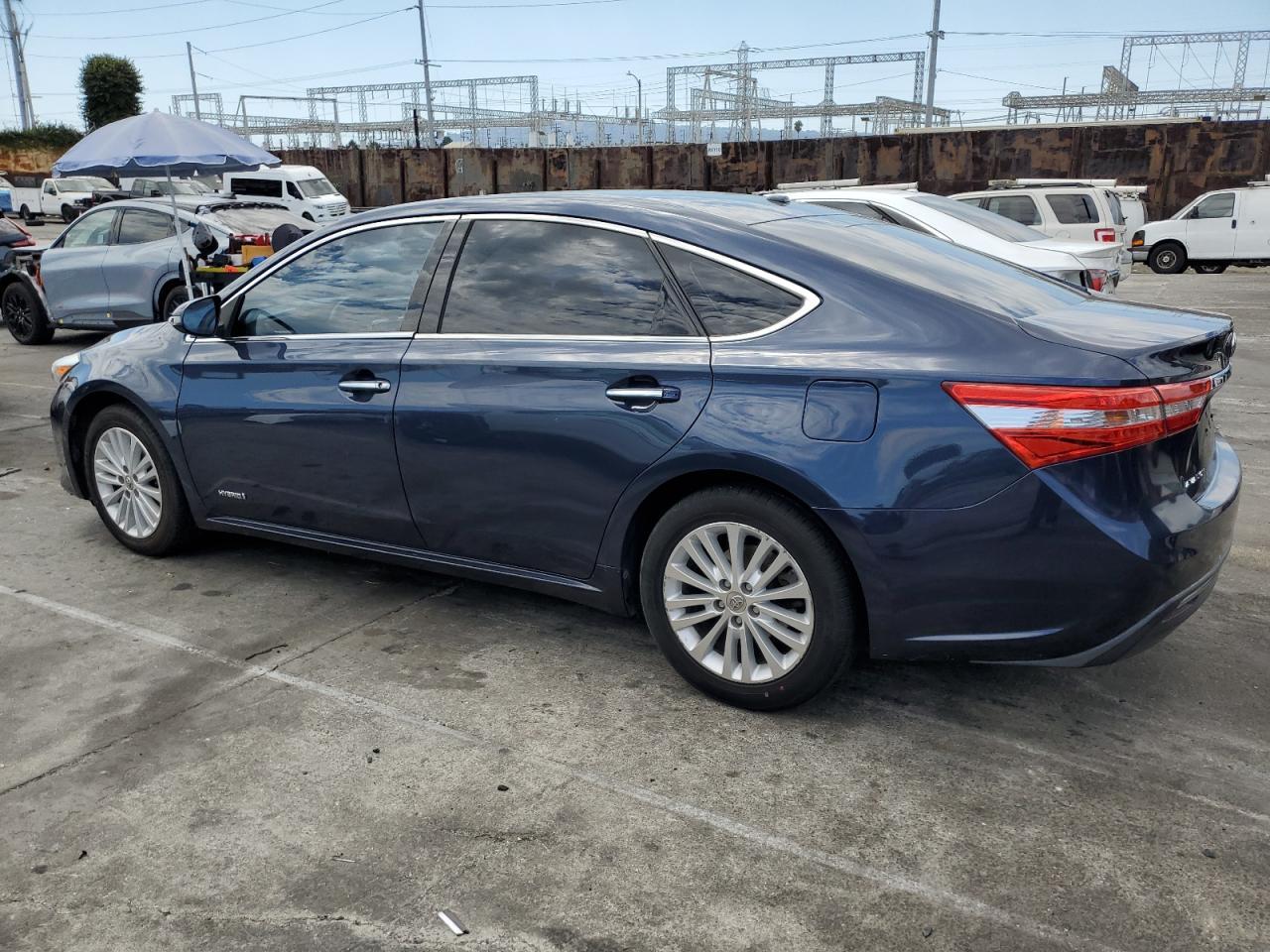 2014 TOYOTA Avalon