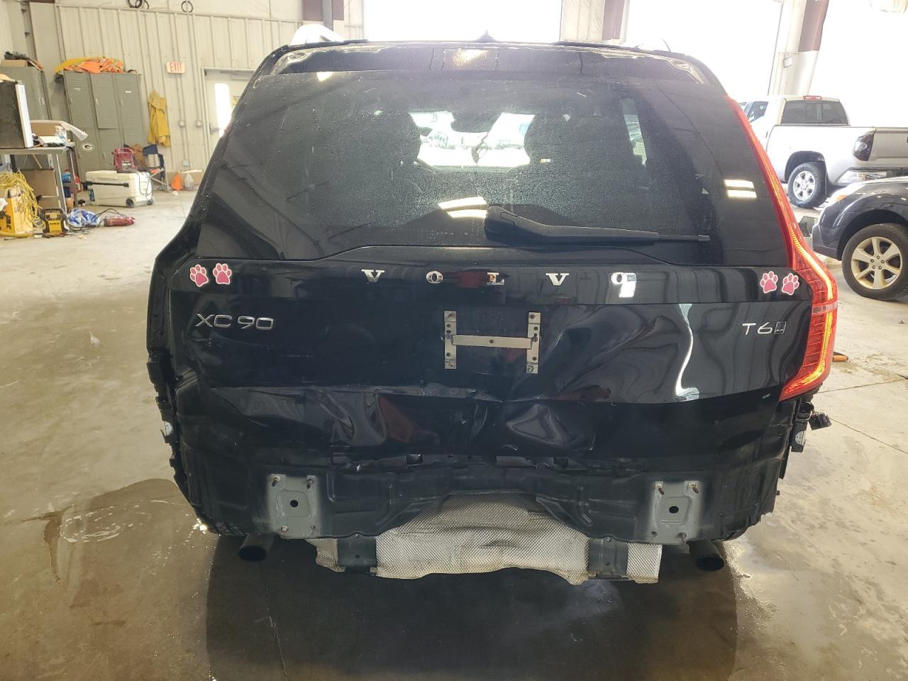 2018 VOLVO XC90