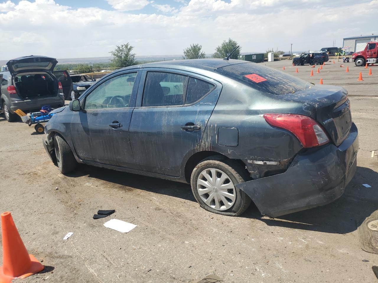 2016 NISSAN VERSA