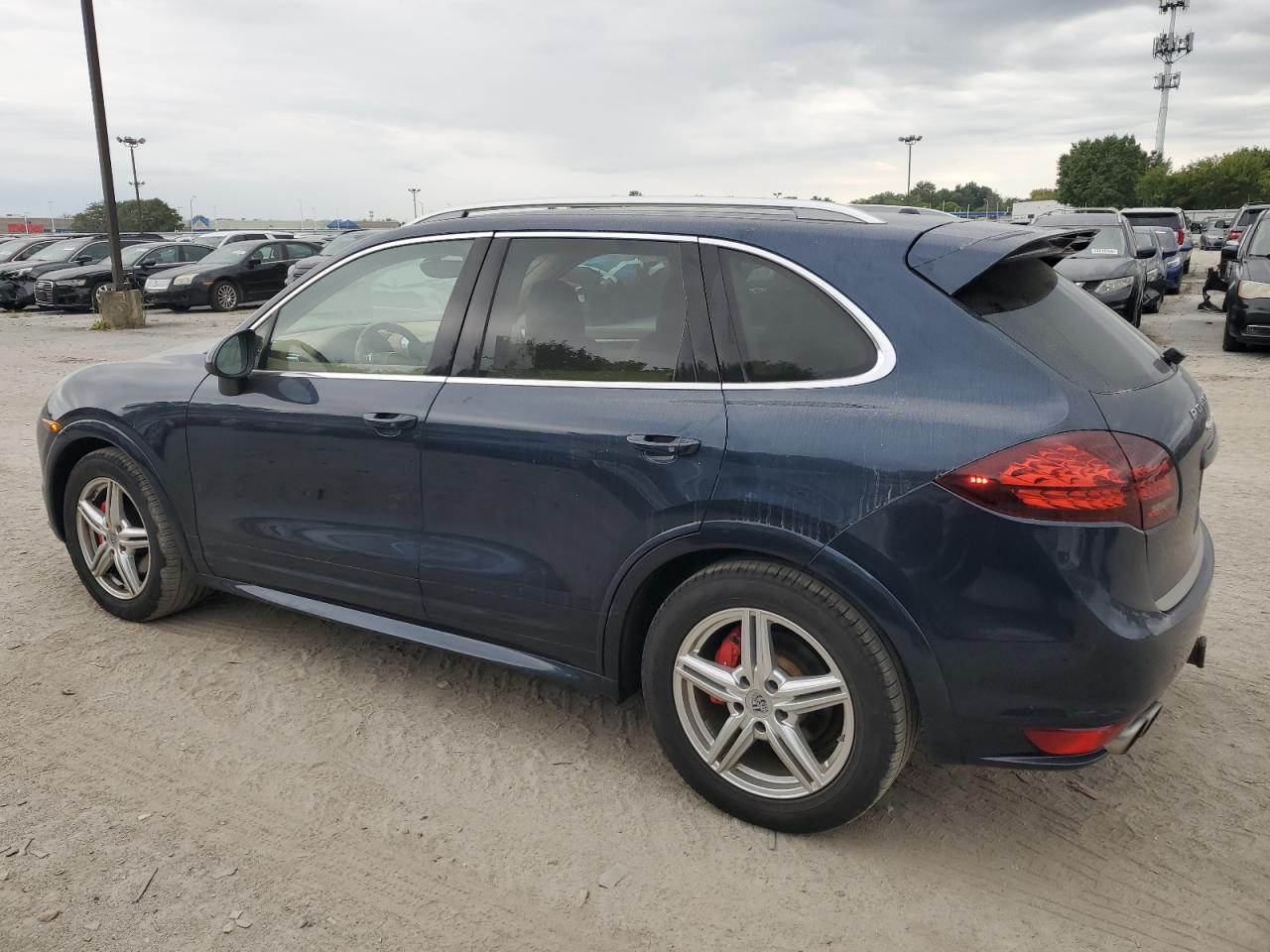 2014 PORSCHE CAYENNE