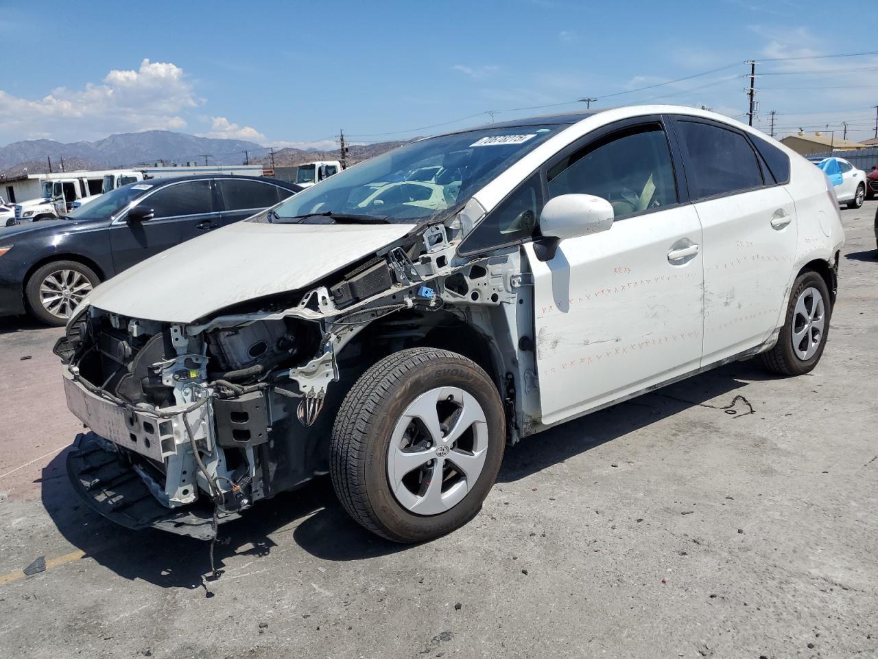 2015 TOYOTA PRIUS