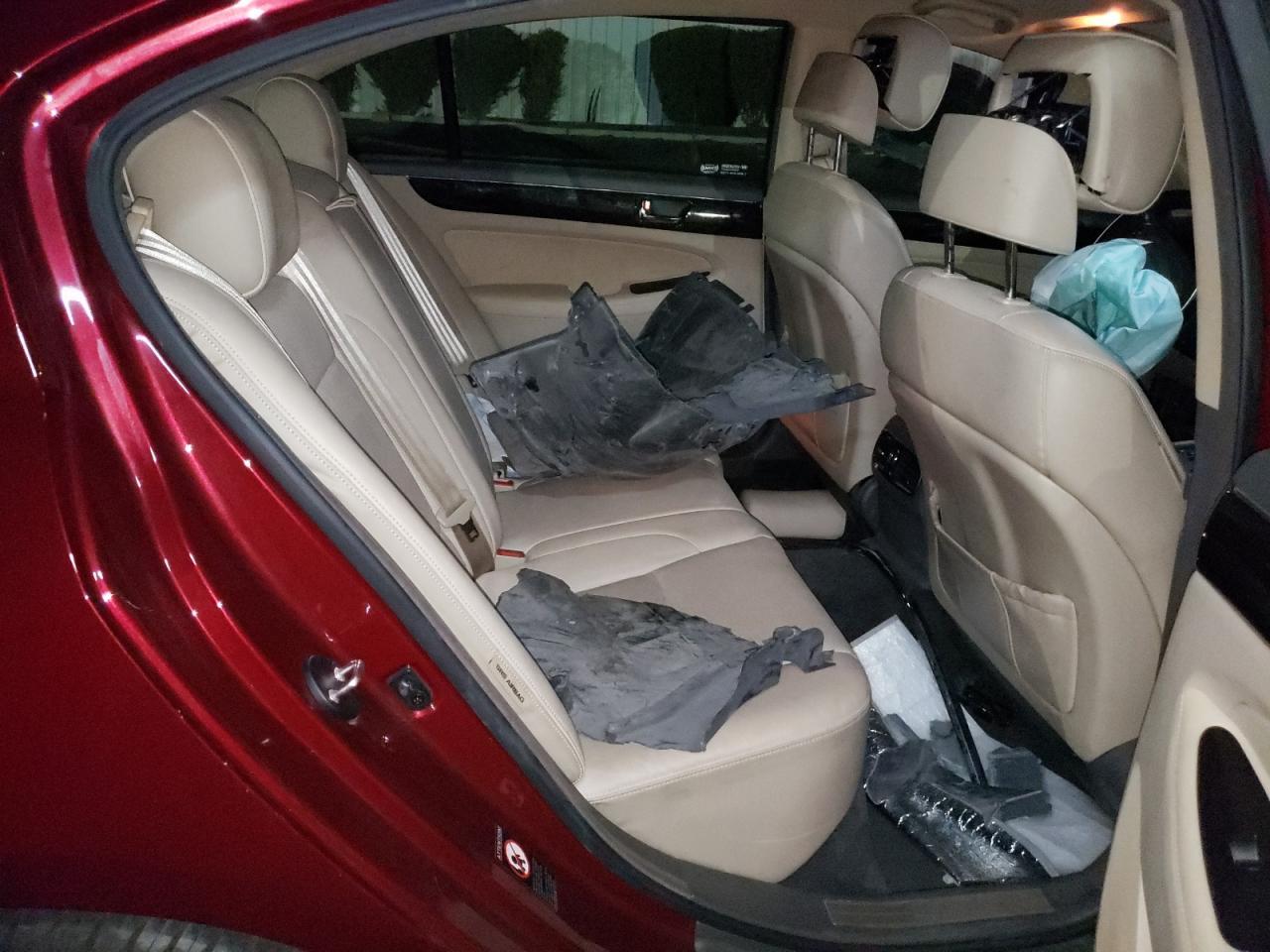 2010 HYUNDAI GENESIS