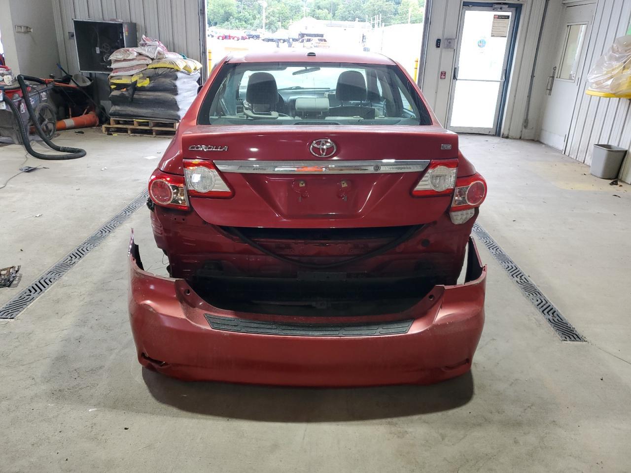 2011 TOYOTA COROLLA