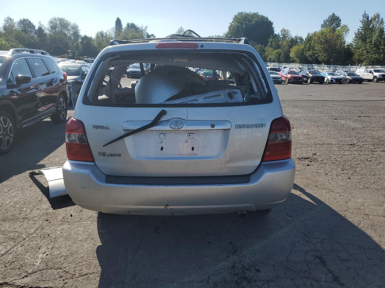 2004 TOYOTA HIGHLANDER
