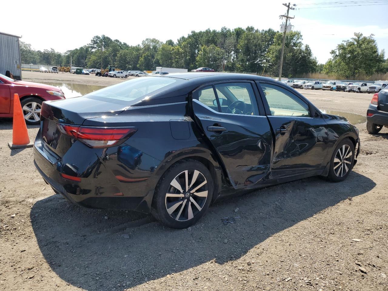 2022 NISSAN SENTRA
