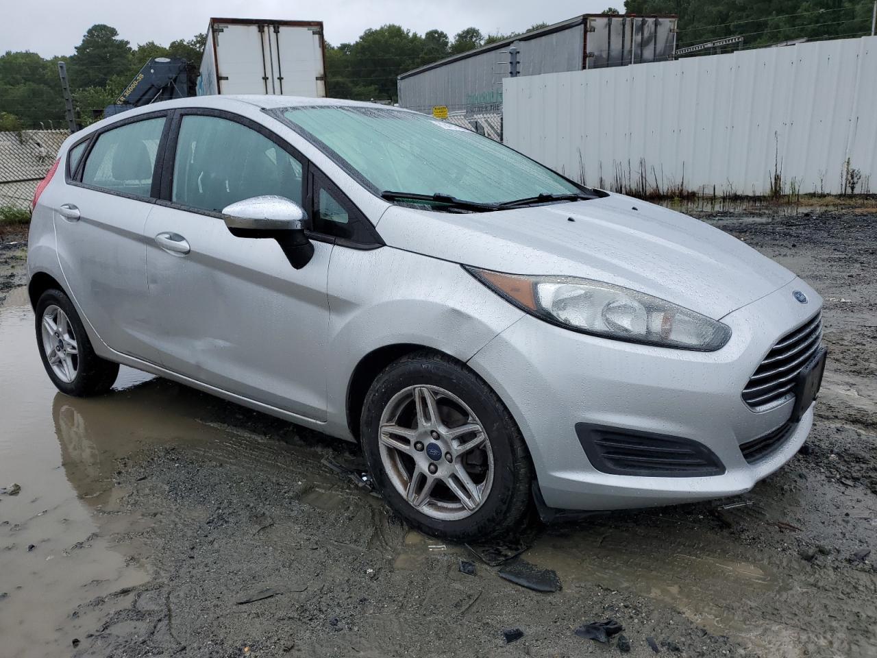 2018 FORD Fiesta