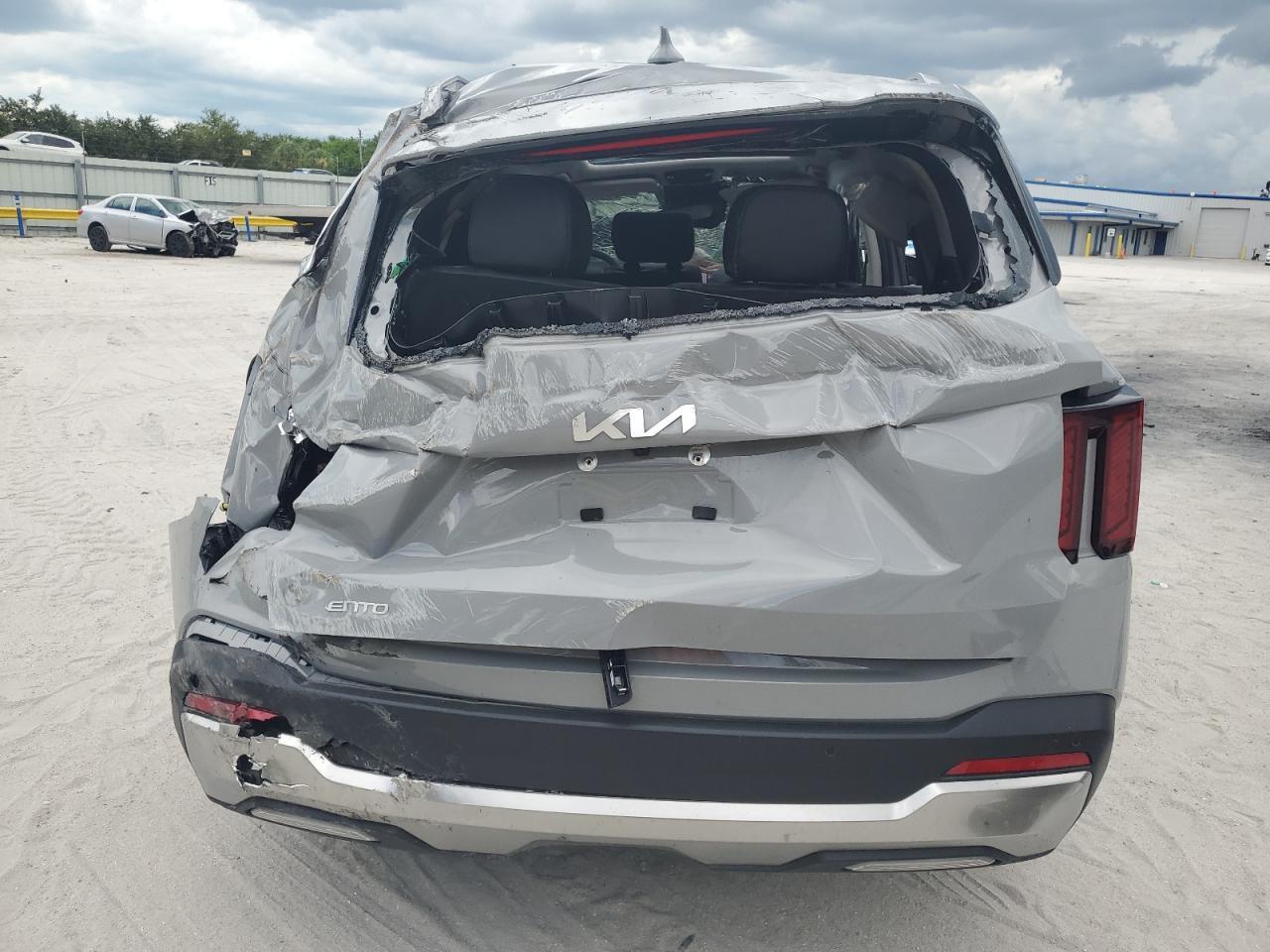2025 KIA SORENTO