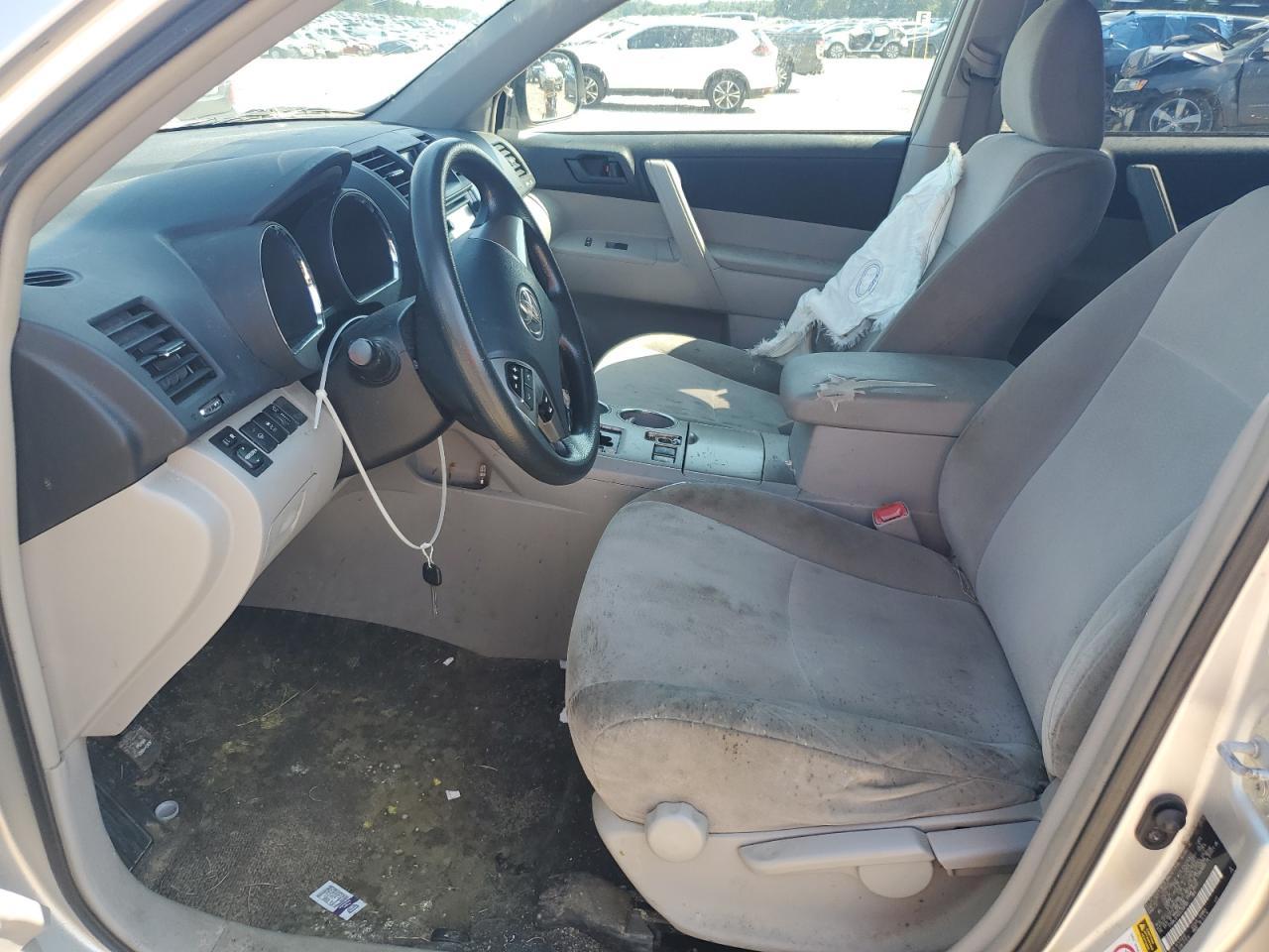 2013 TOYOTA HIGHLANDER
