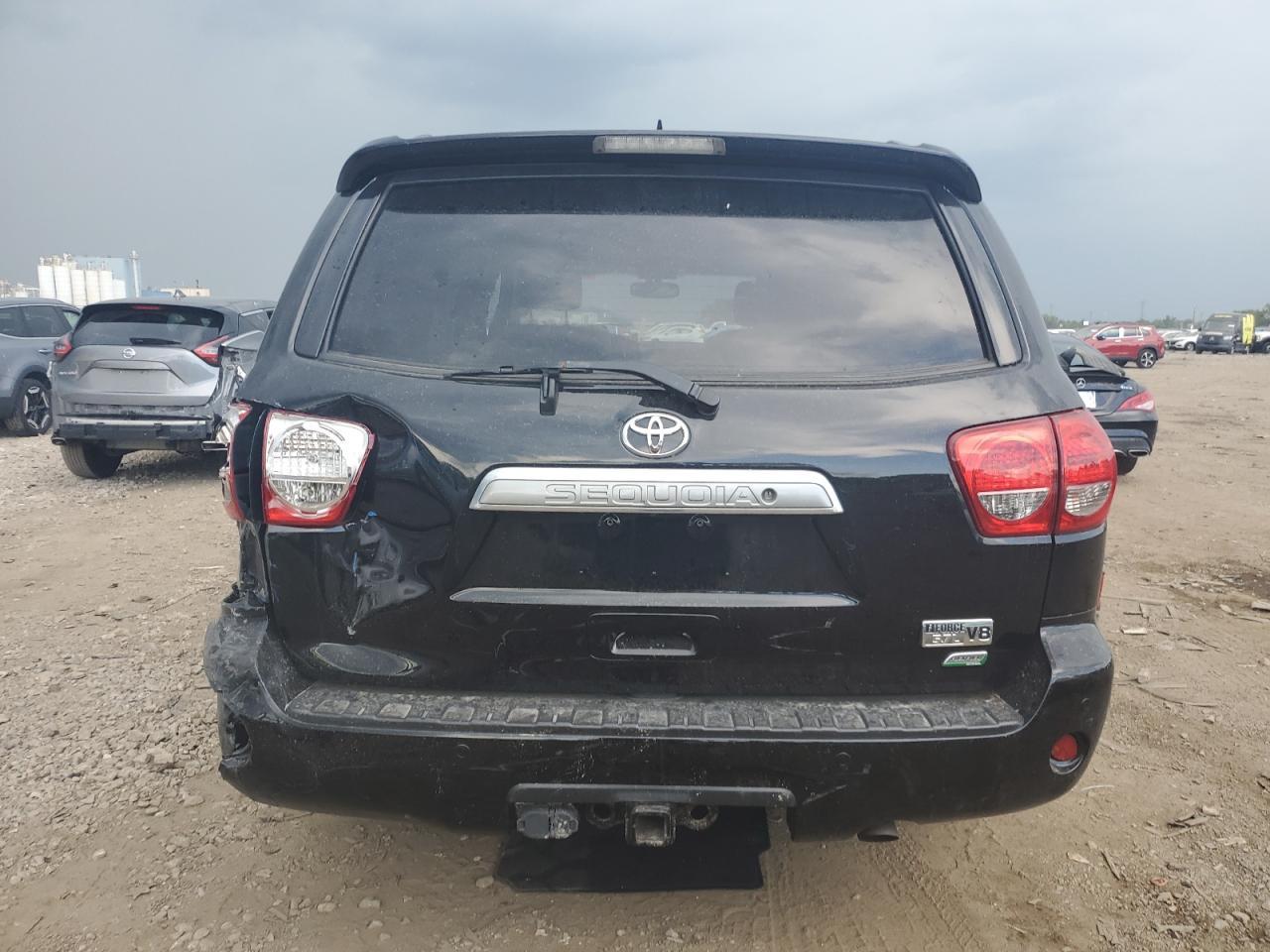 2012 TOYOTA Sequoia