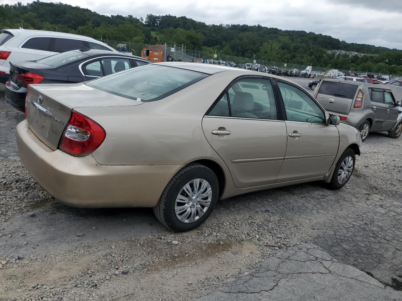 2004 TOYOTA CAMRY