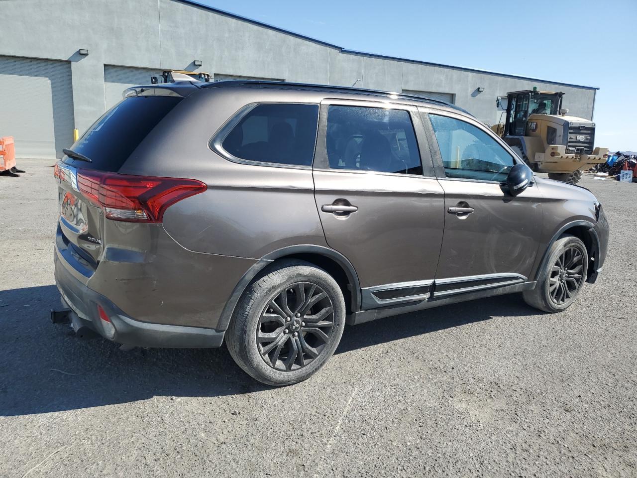 2018 MITSUBISHI outlander