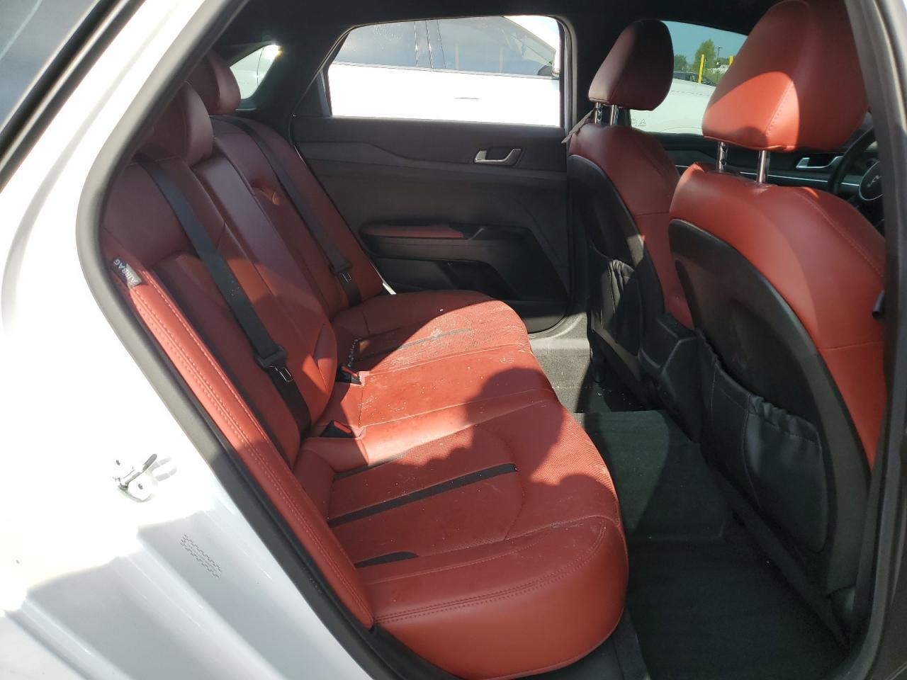 2023 KIA K5