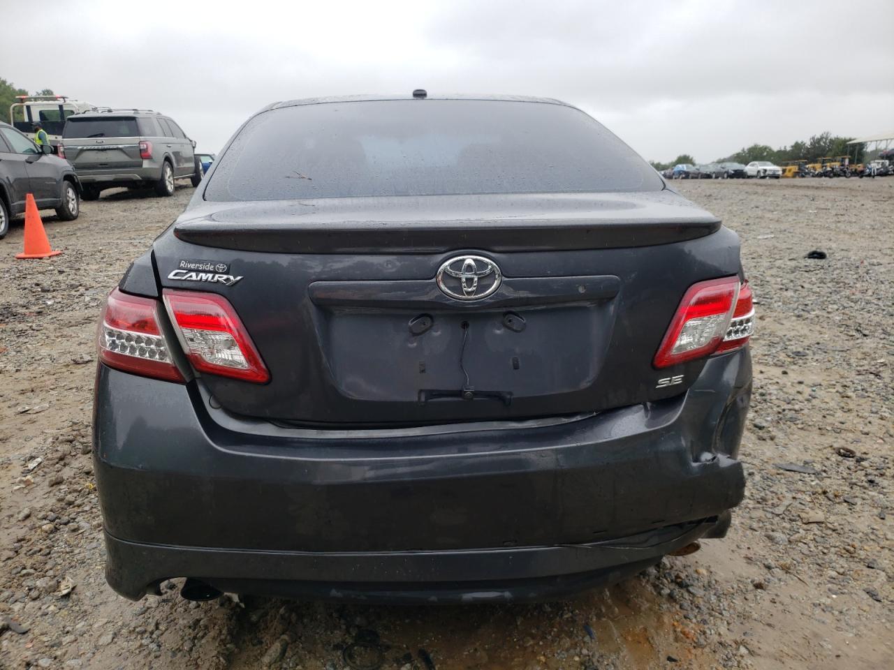 2011 TOYOTA CAMRY