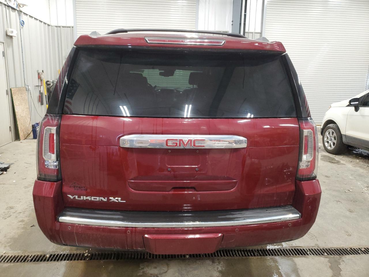 2017 GMC Yukon XL