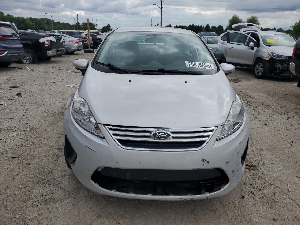 2013 FORD Fiesta
