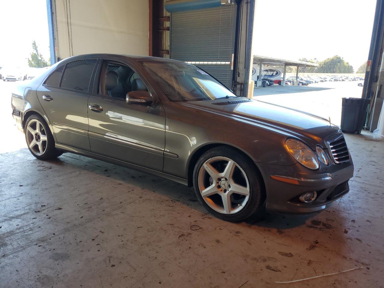 2009 MERCEDES-BENZ E-Class