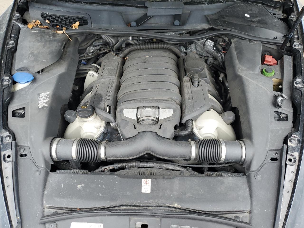2013 PORSCHE CAYENNE