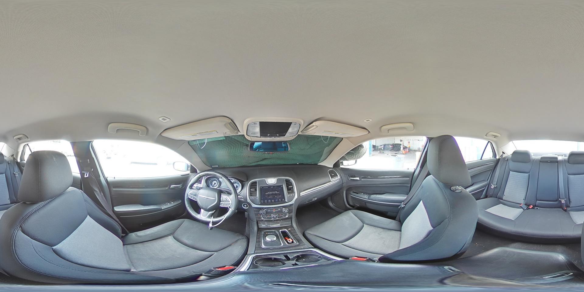 2019 CHRYSLER 300