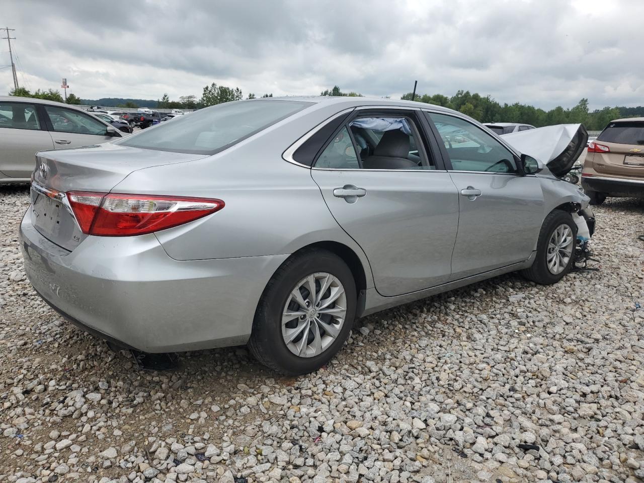 2015 TOYOTA CAMRY