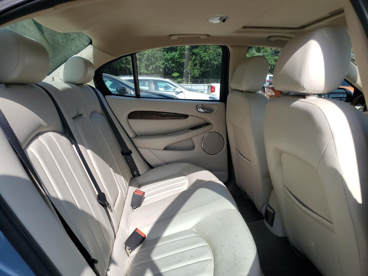 2004 JAGUAR X-Type