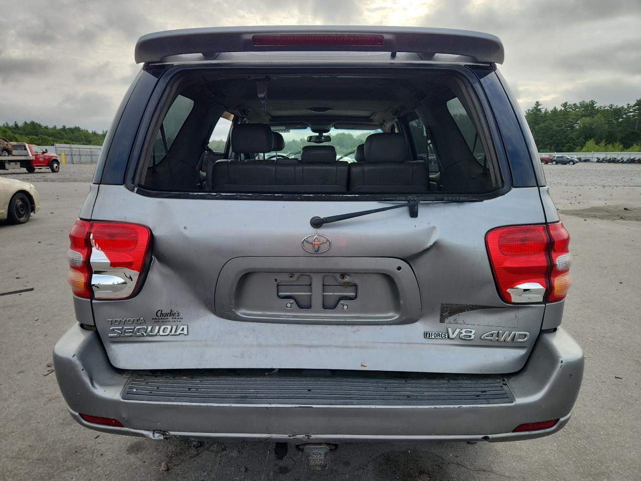 2002 TOYOTA Sequoia