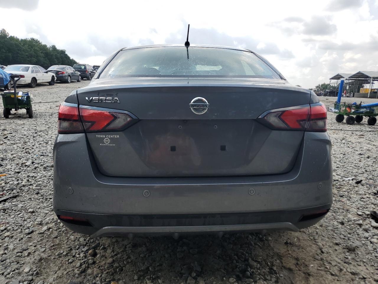 2020 NISSAN VERSA