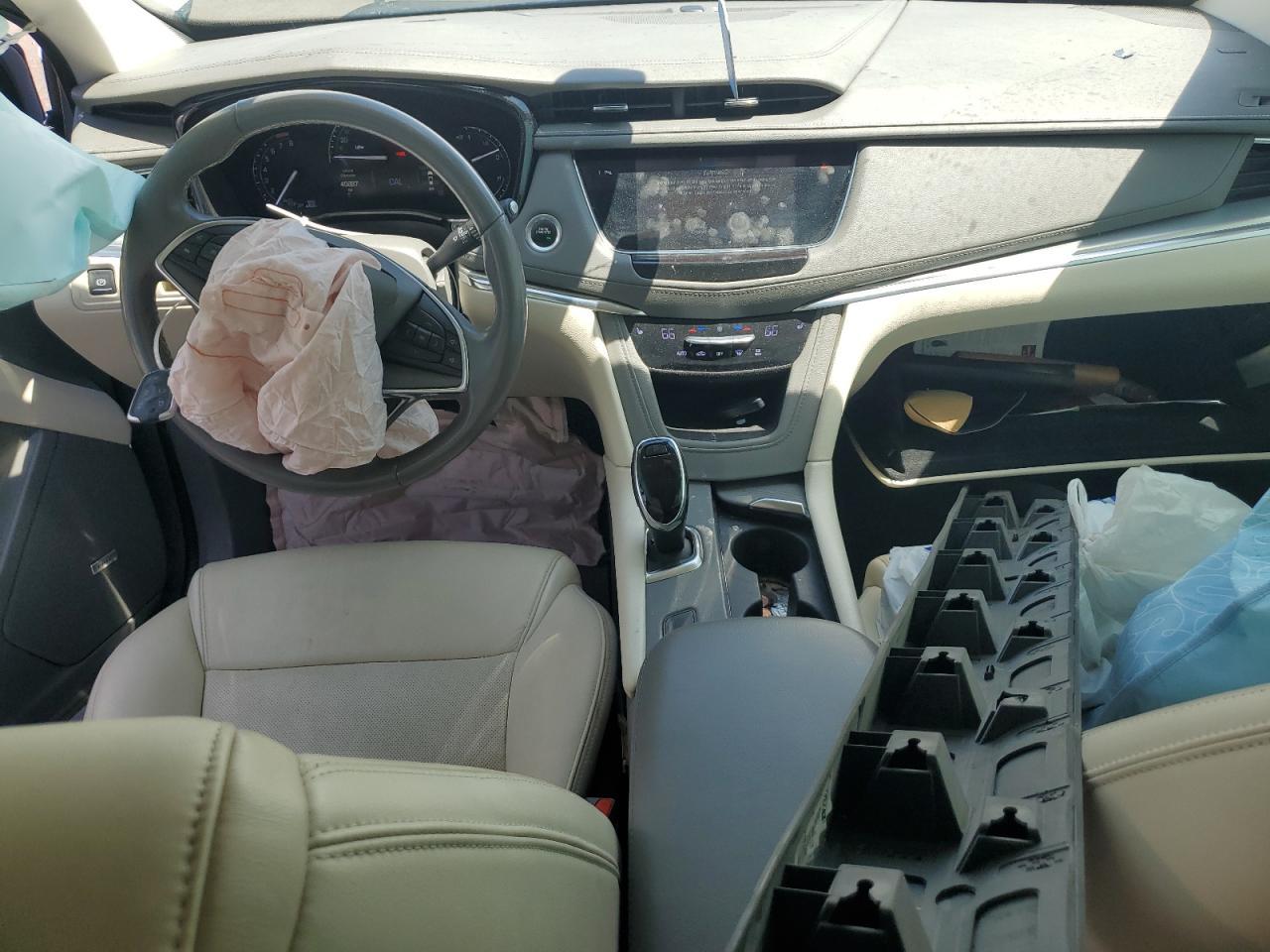 2019 CADILLAC XT5