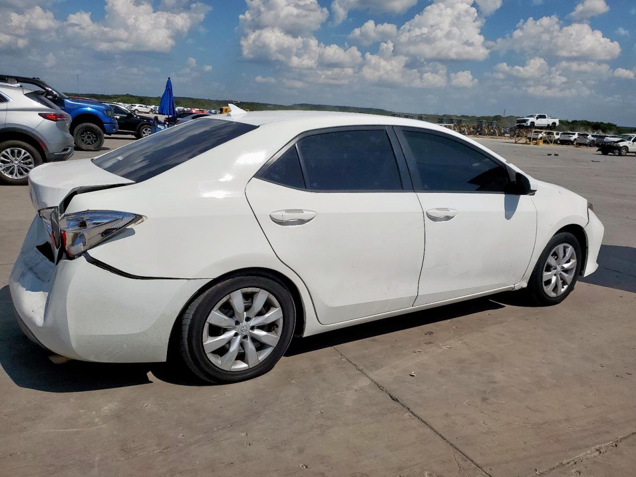 2015 TOYOTA COROLLA