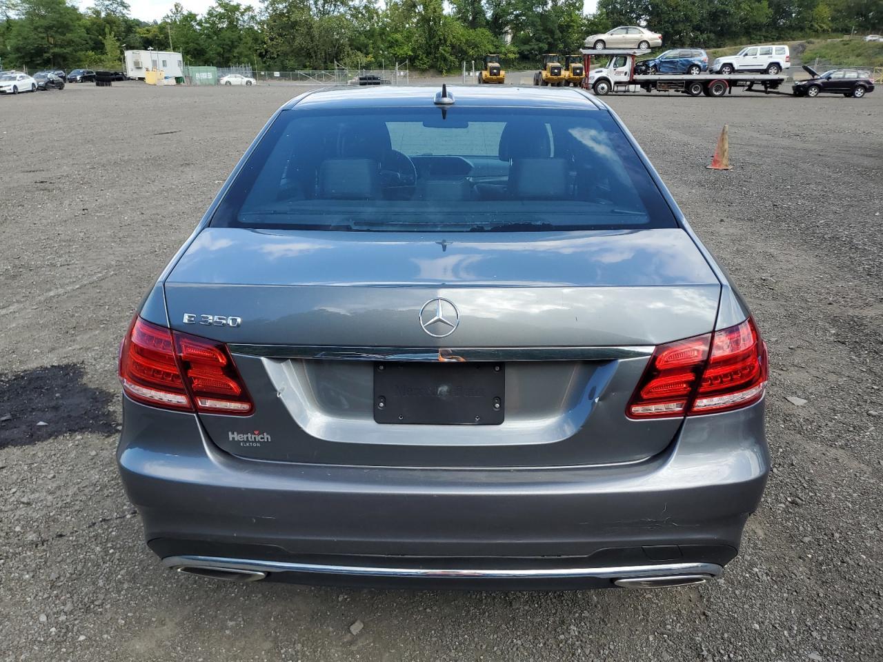 2016 MERCEDES-BENZ E-Class