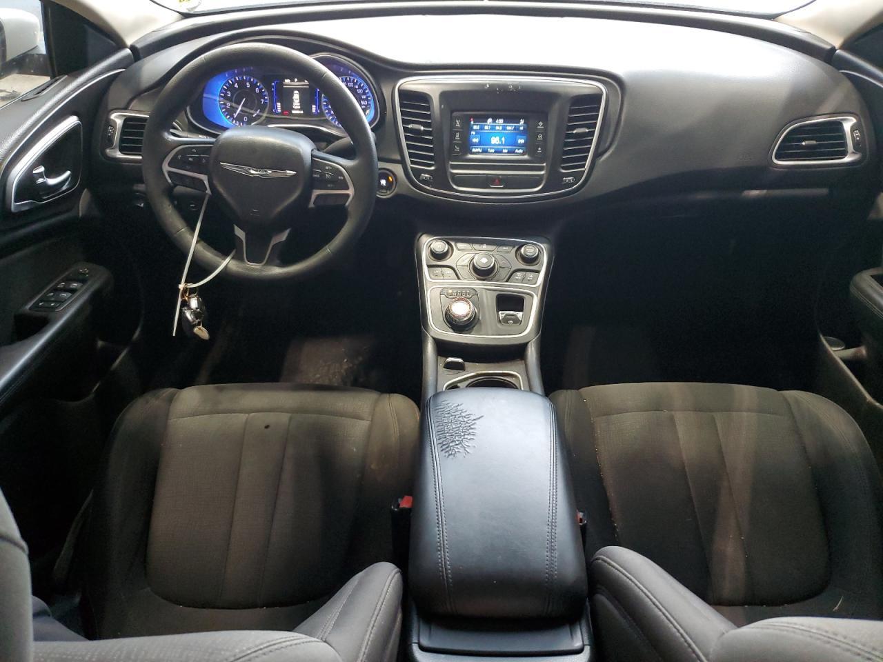 2016 CHRYSLER 200