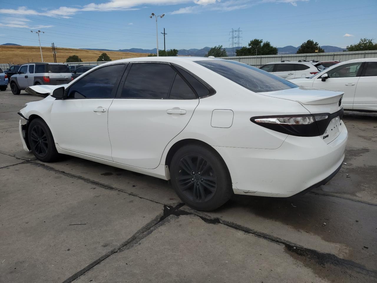 2015 TOYOTA CAMRY