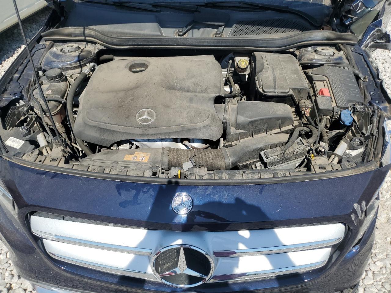 2017 MERCEDES-BENZ GLA-Class