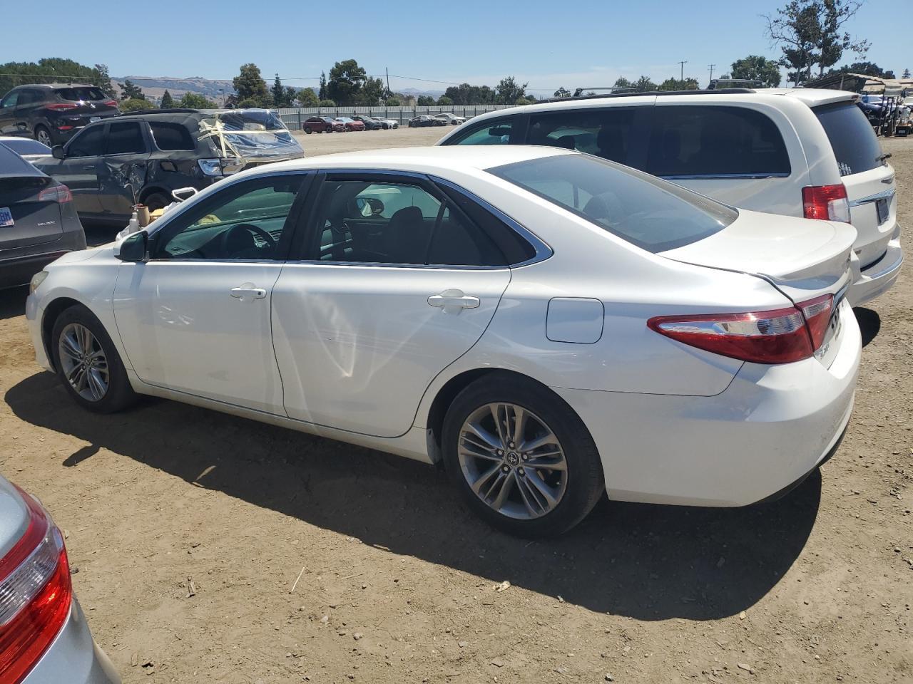 2015 TOYOTA CAMRY