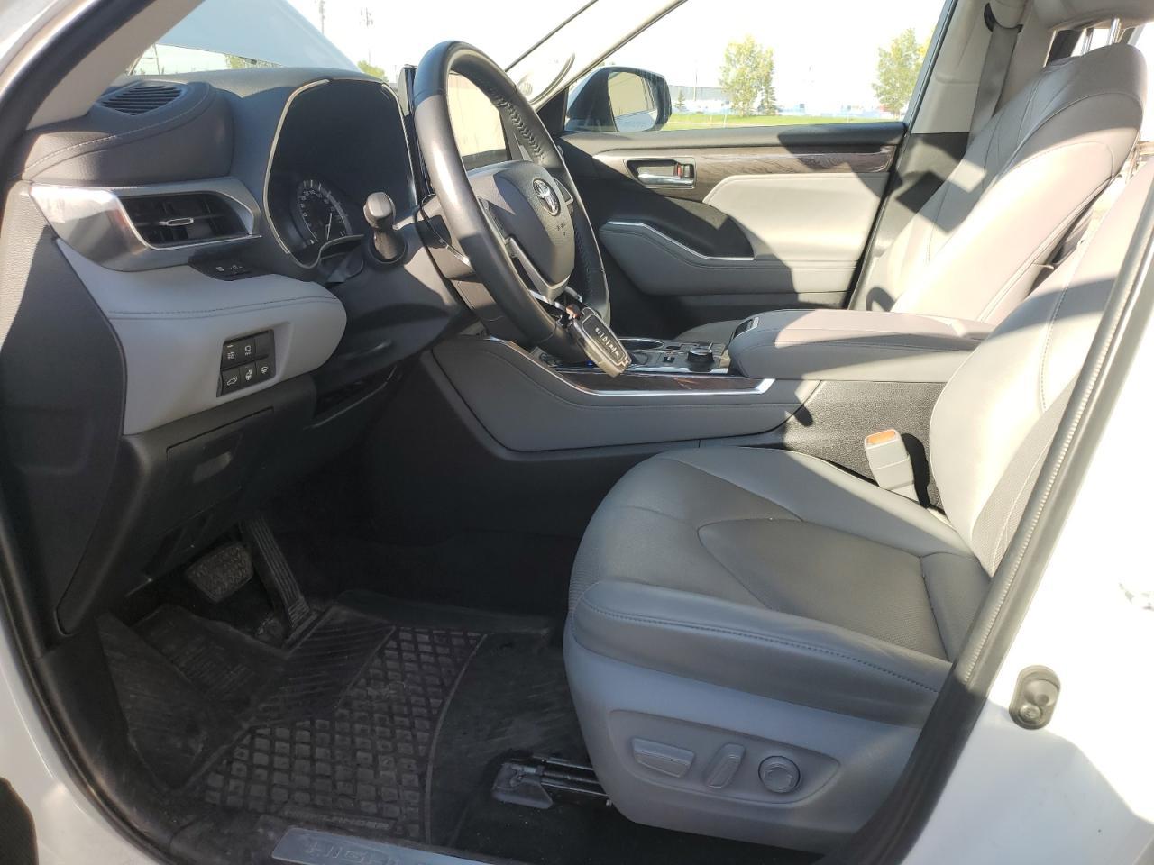 2022 TOYOTA HIGHLANDER