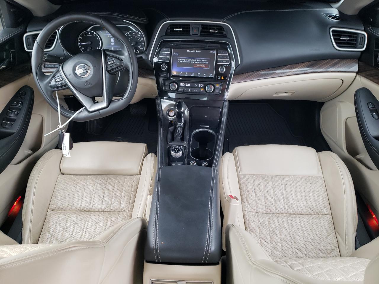 2017 NISSAN Maxima