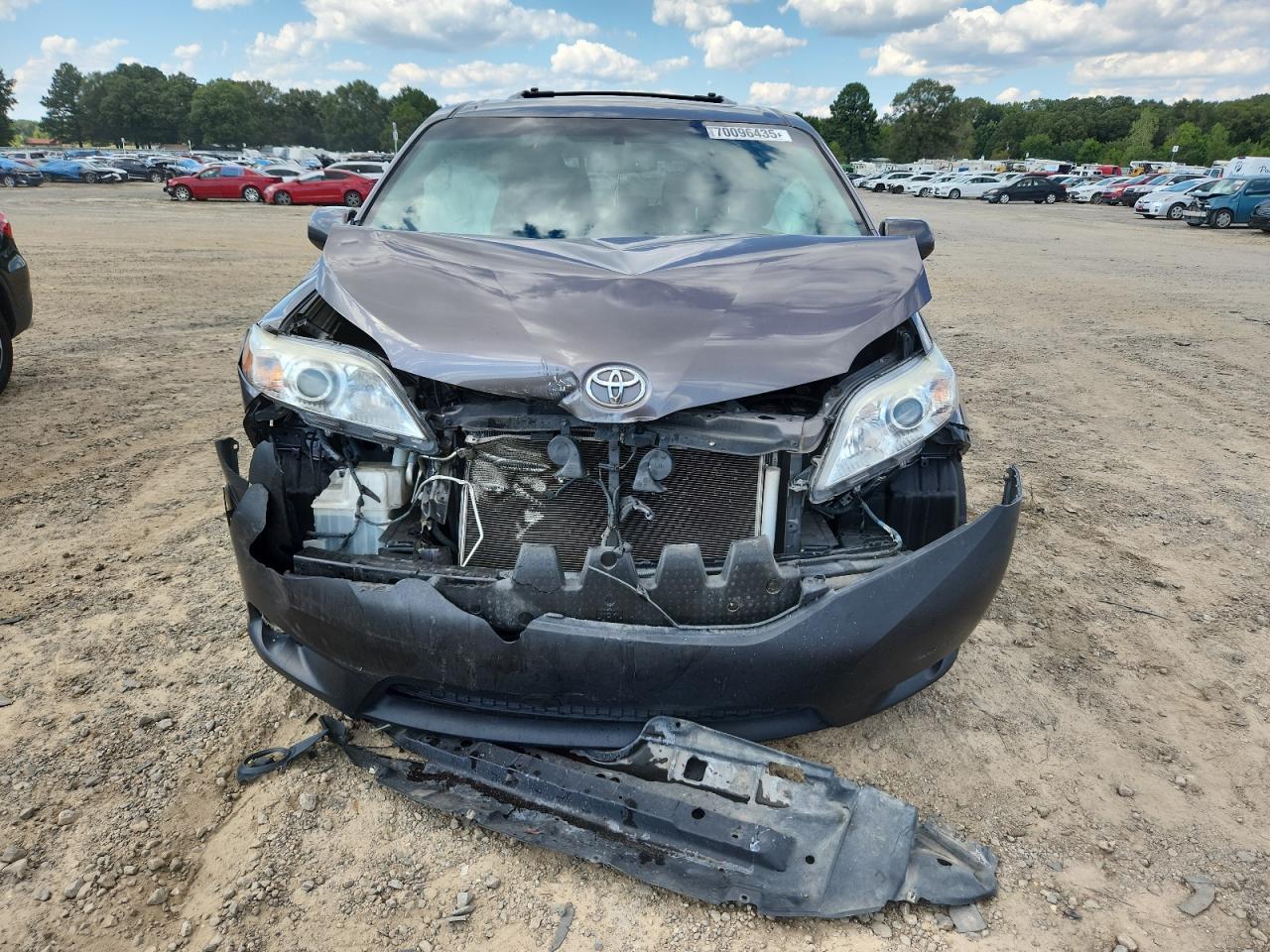 2015 TOYOTA SIENNA