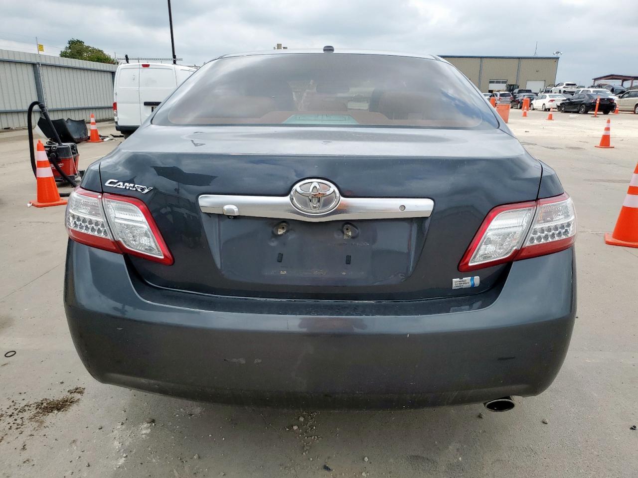 2010 TOYOTA CAMRY