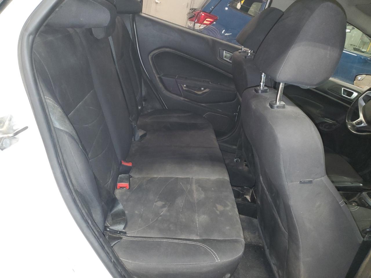 2015 FORD Fiesta