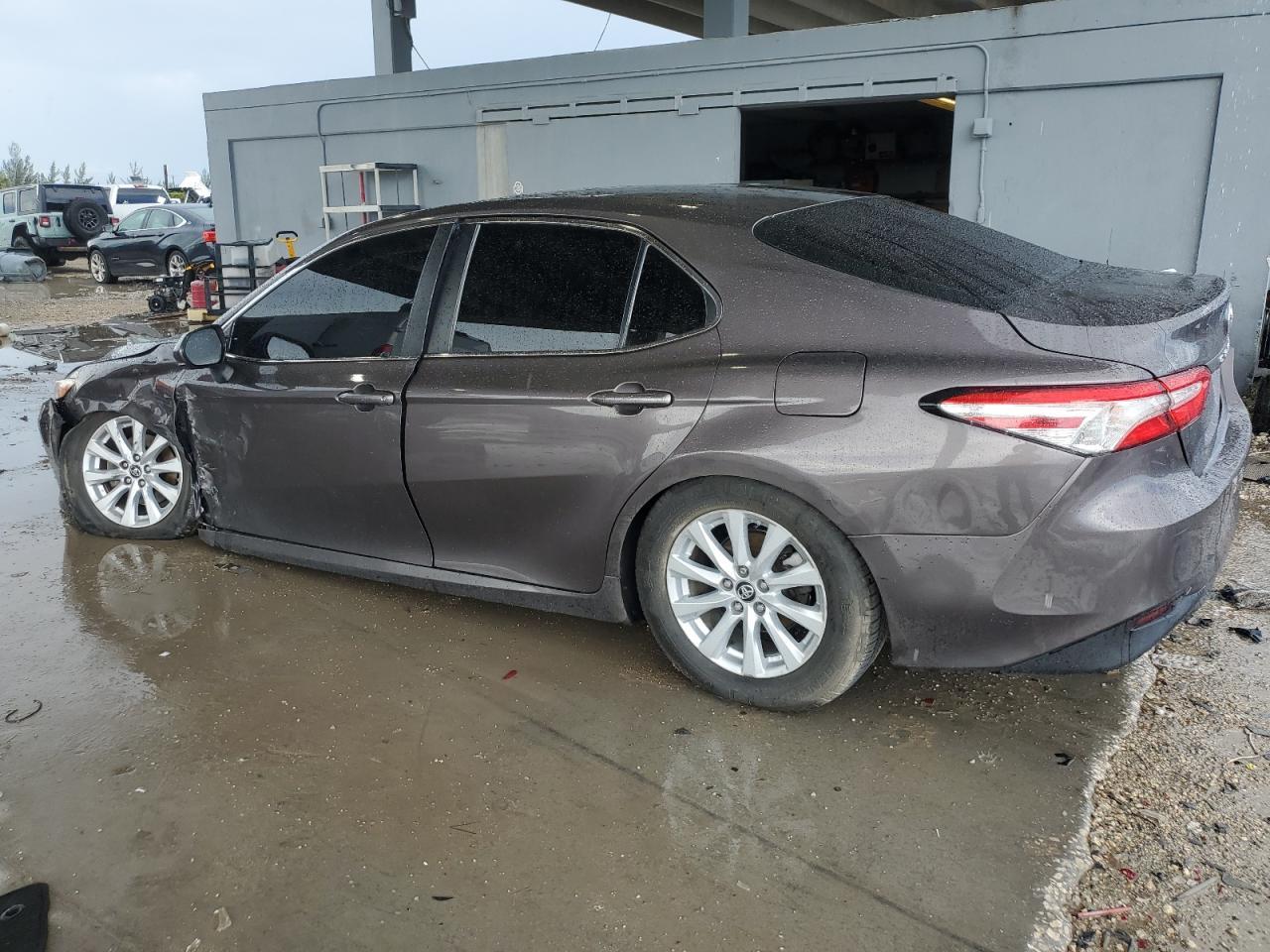2018 TOYOTA CAMRY
