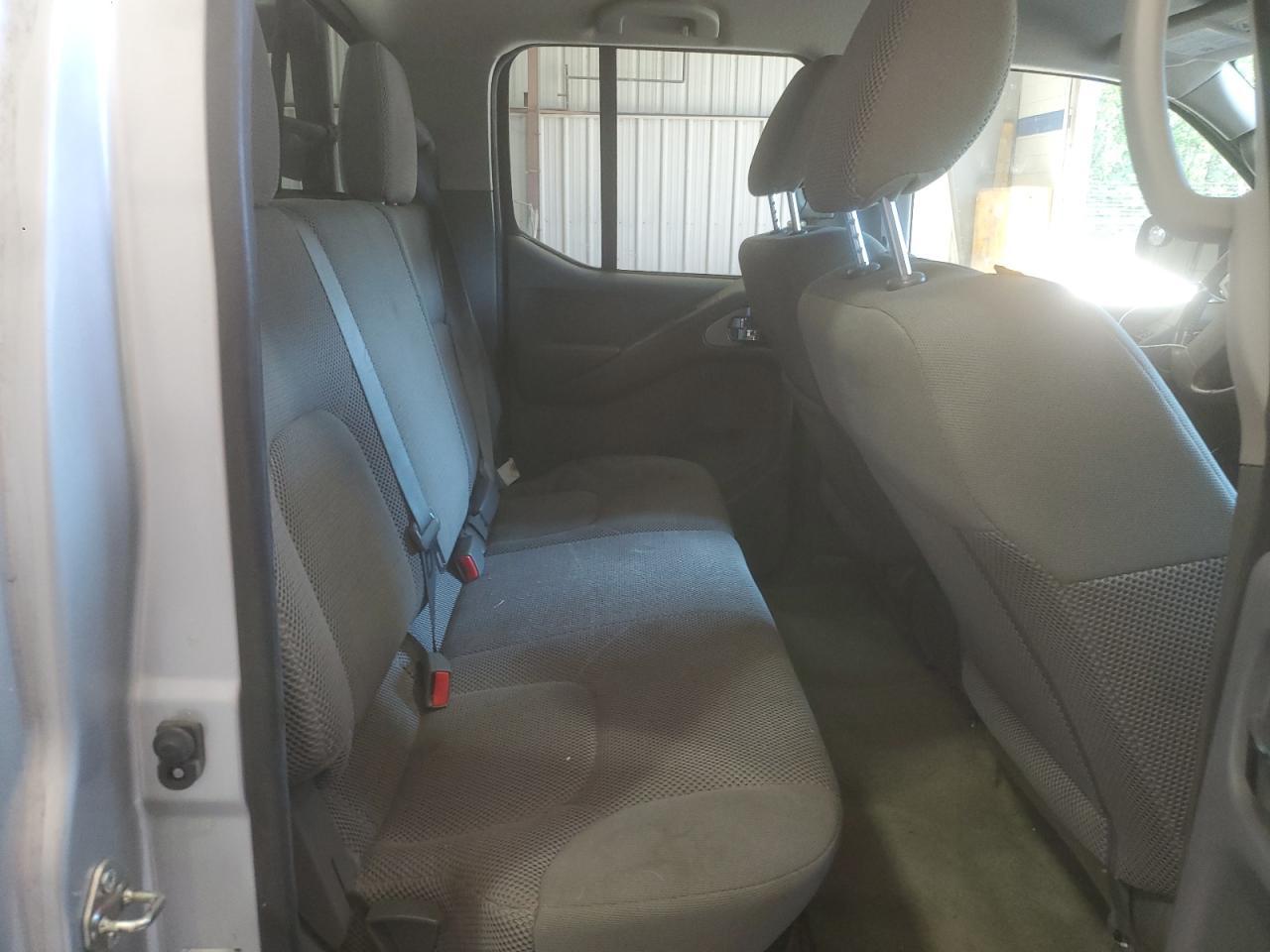 2016 NISSAN Frontier