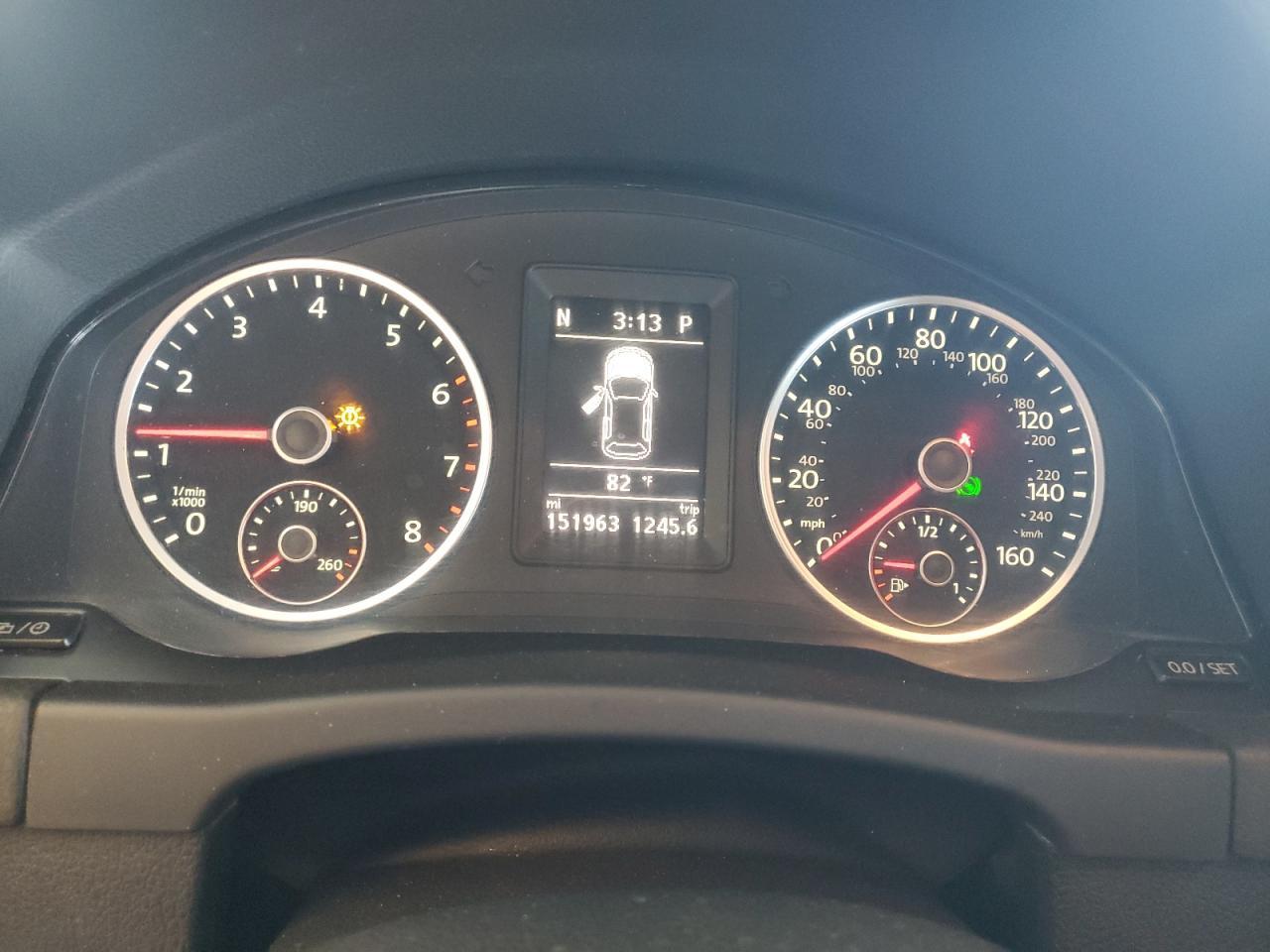 2014 VOLKSWAGEN TIGUAN