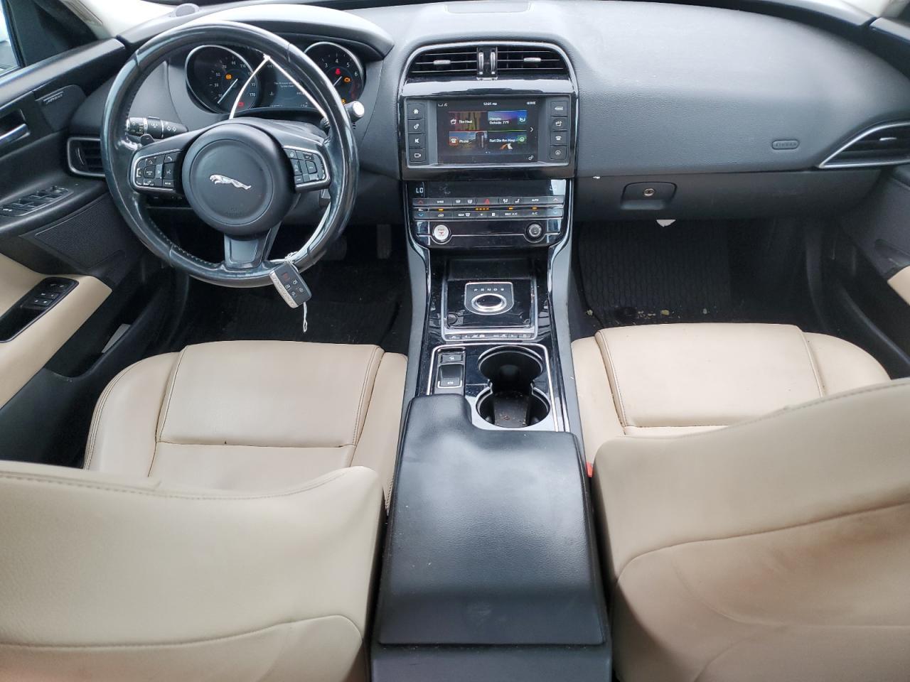 2017 JAGUAR XE