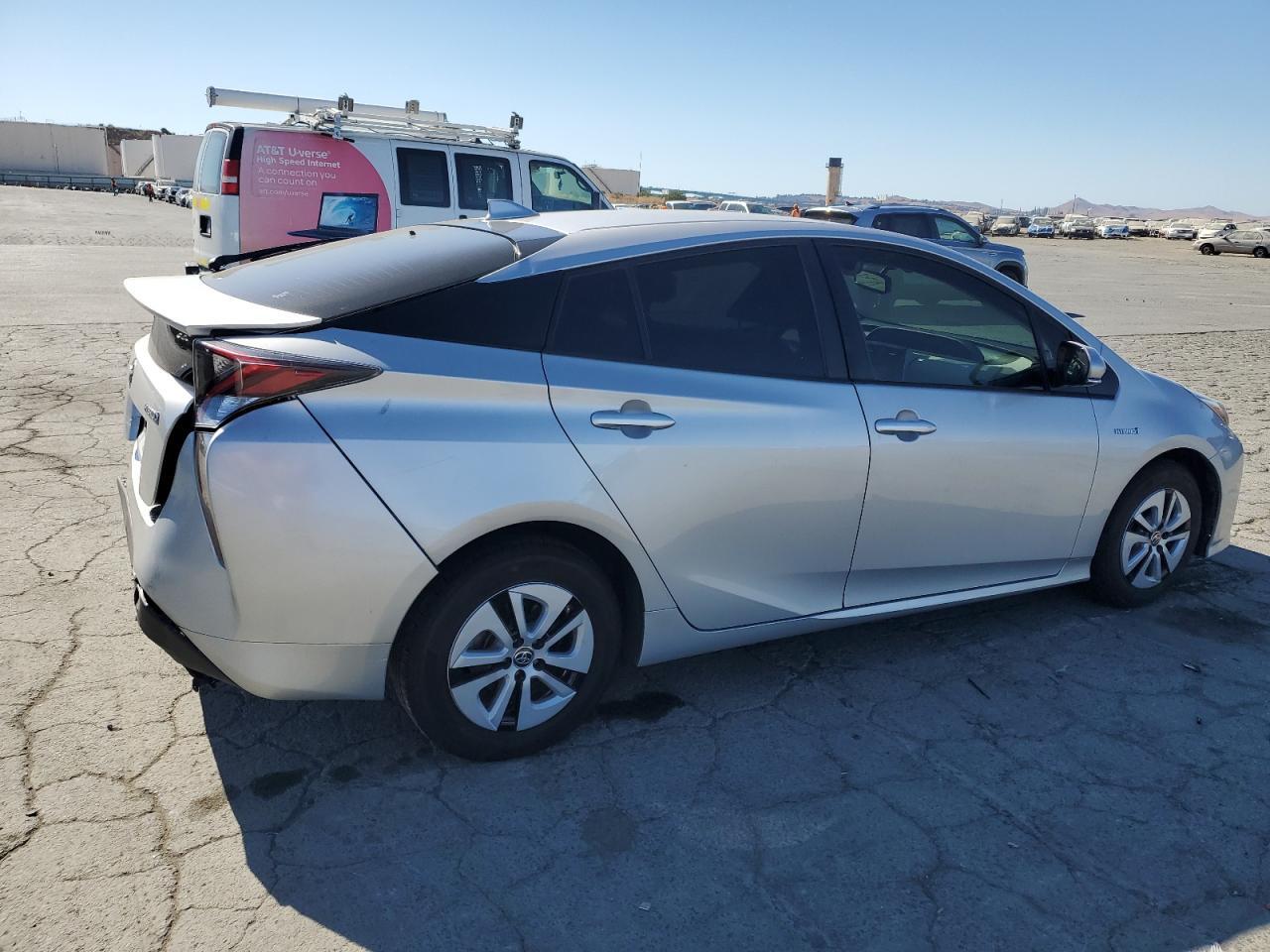 2016 TOYOTA PRIUS