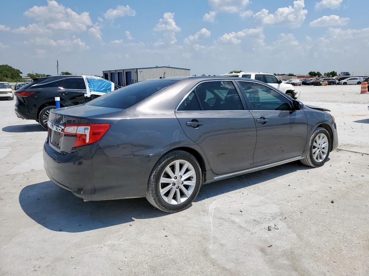 2013 TOYOTA CAMRY