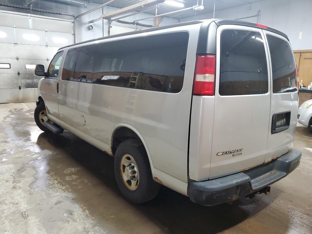 2012 CHEVROLET Express 3500
