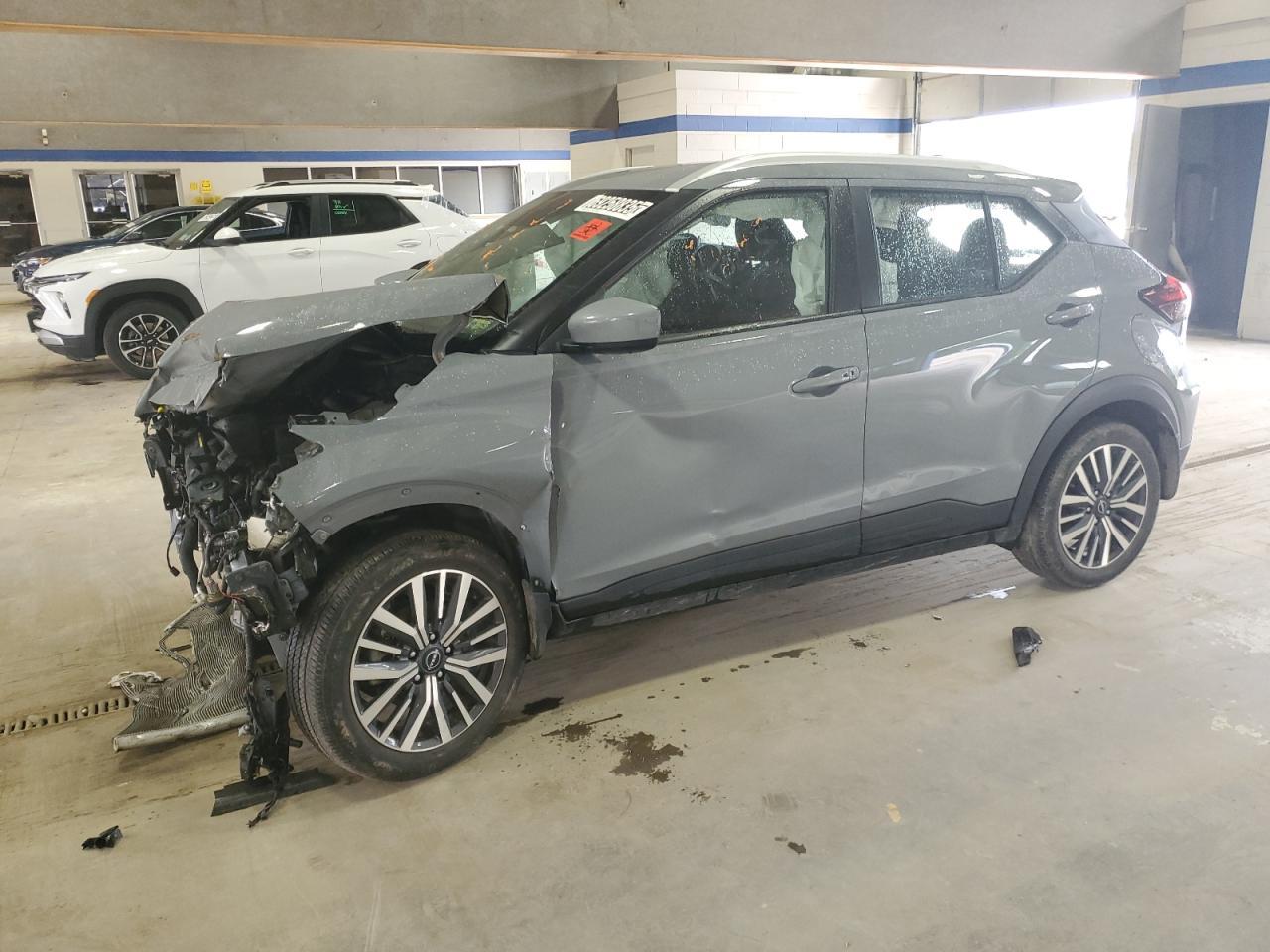 2023 NISSAN KICKS