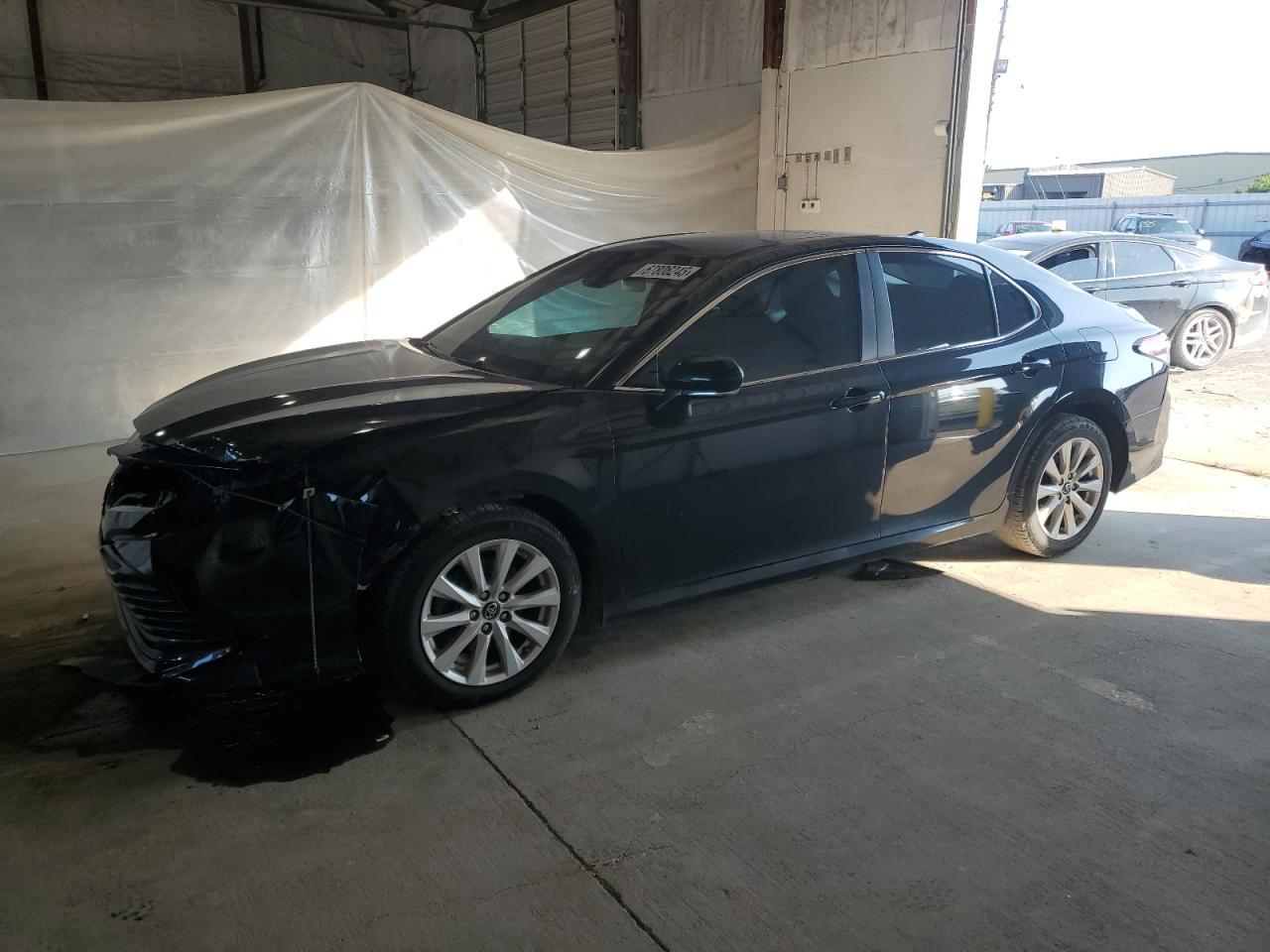 2018 TOYOTA CAMRY