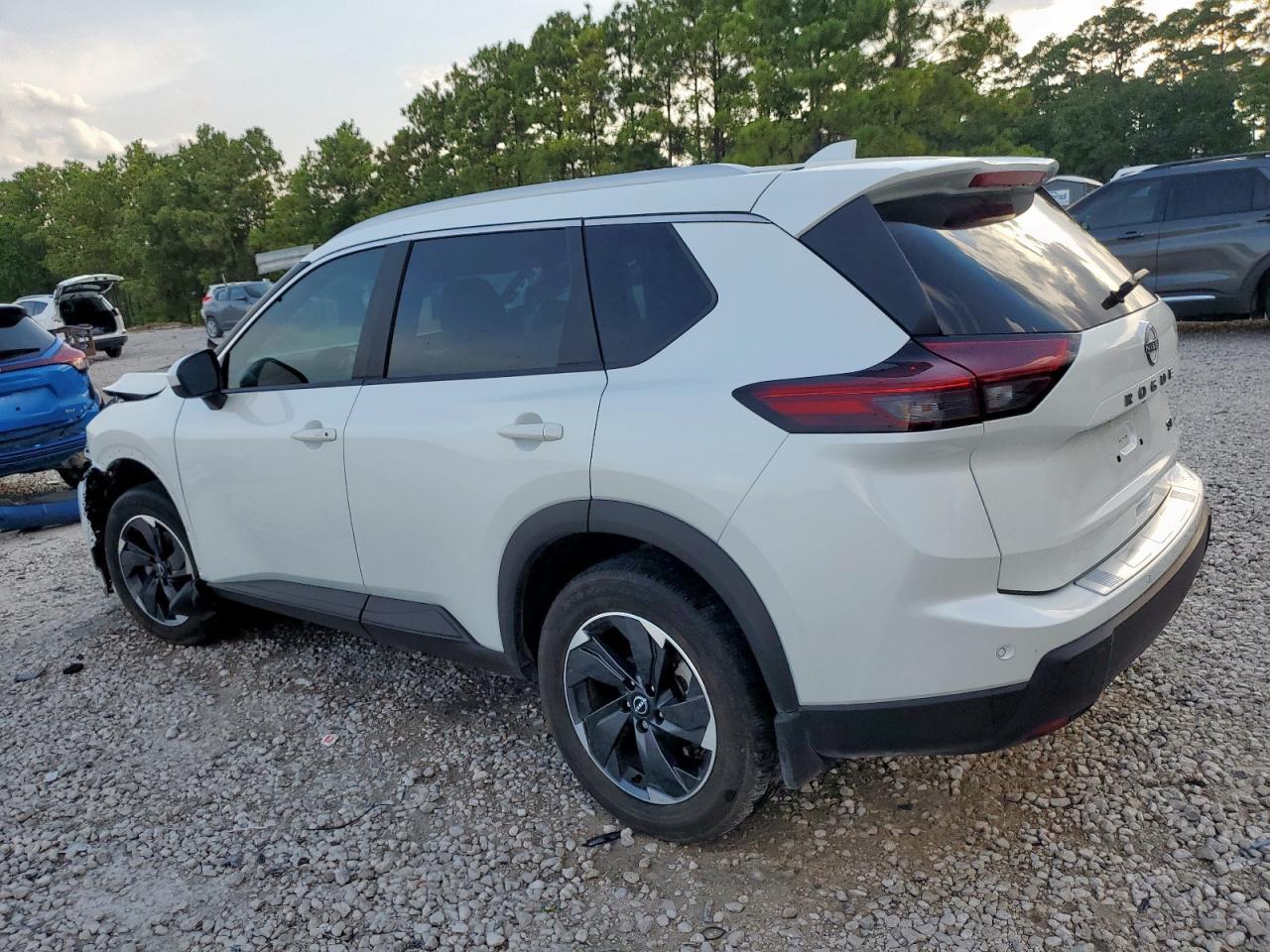 2024 NISSAN ROGUE
