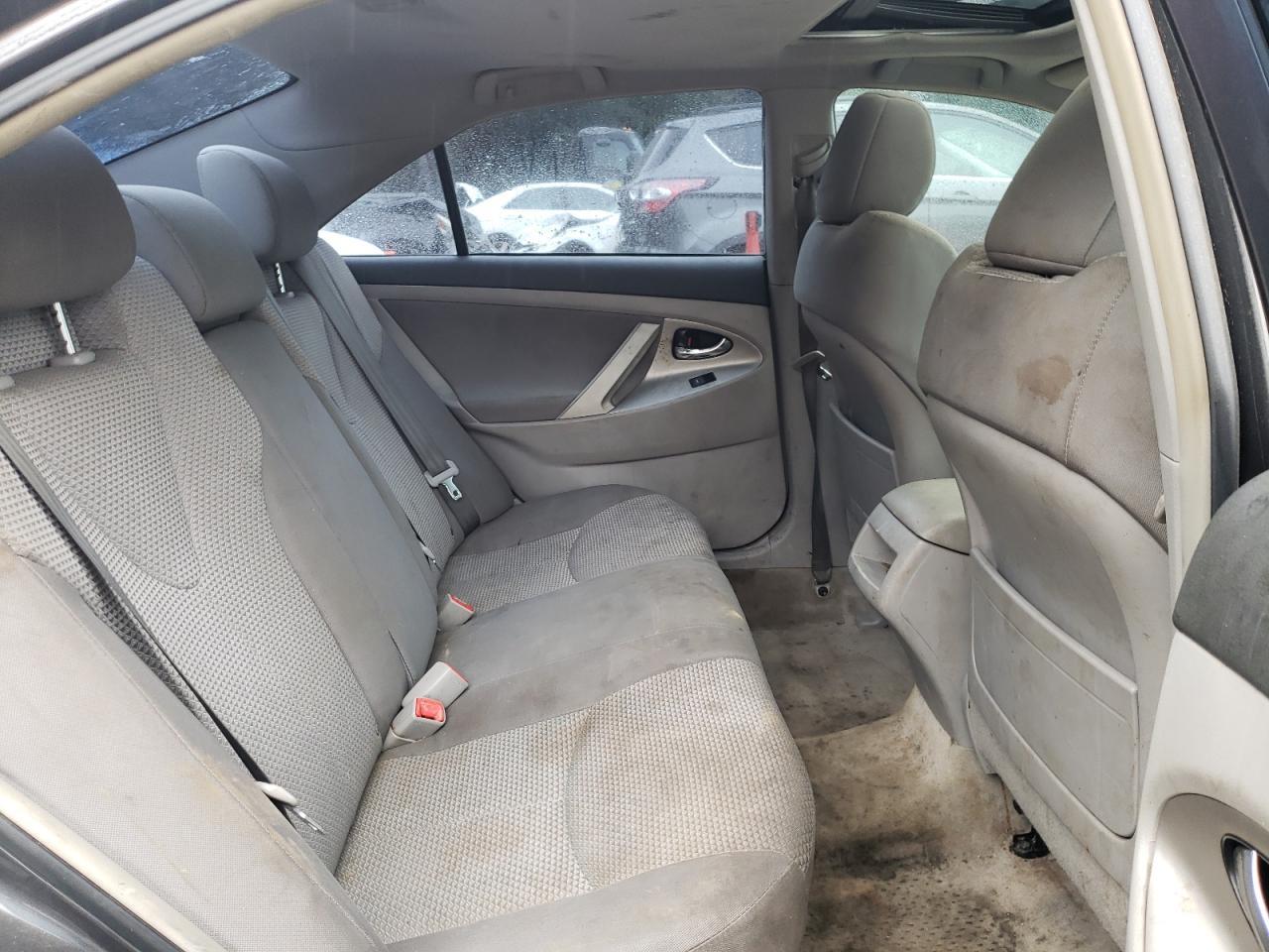 2011 TOYOTA CAMRY