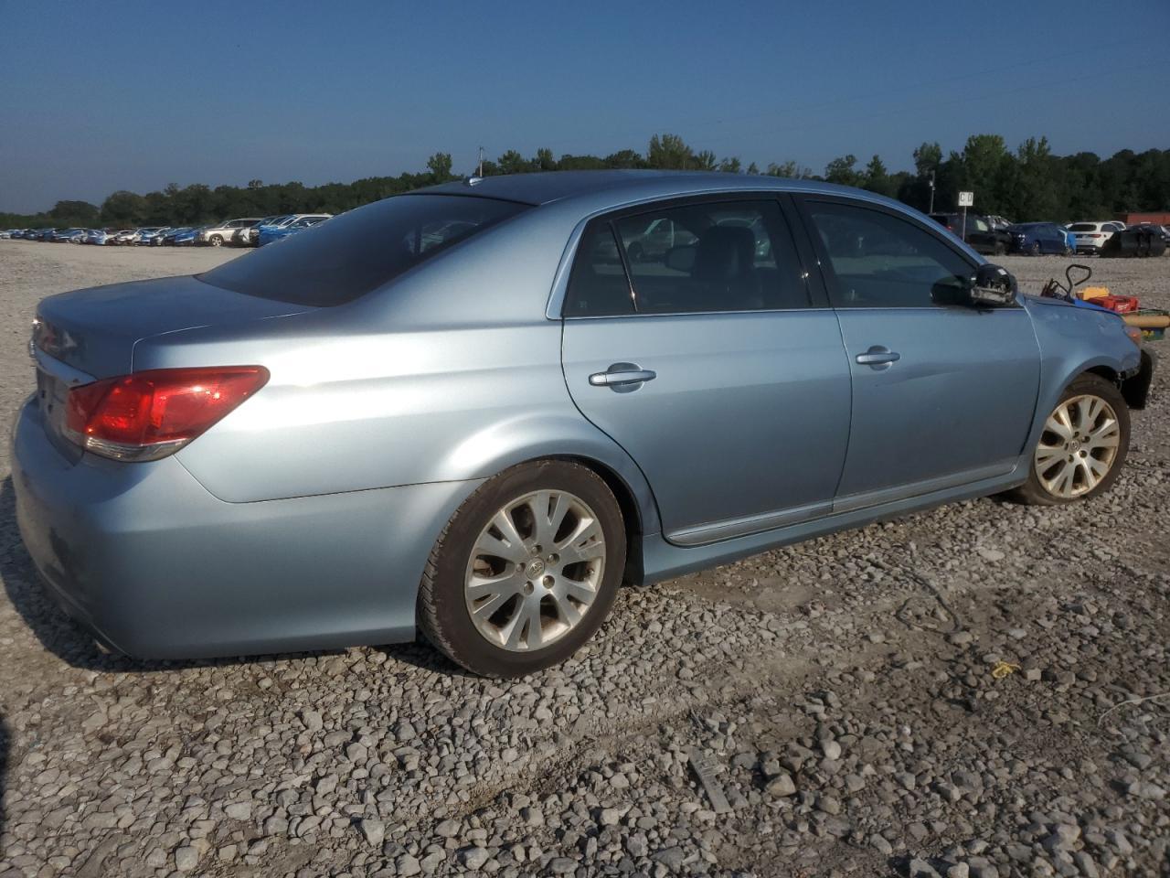 2011 TOYOTA Avalon